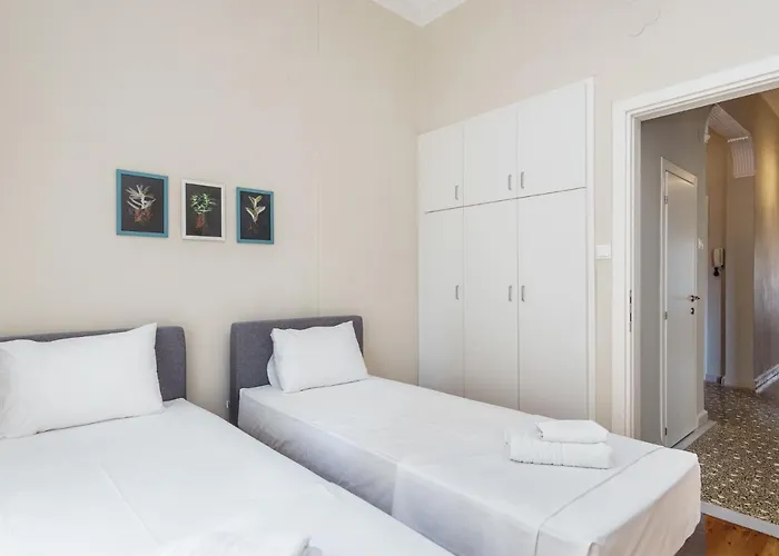 C.4 Red Rose #Colony_Central_Apartment