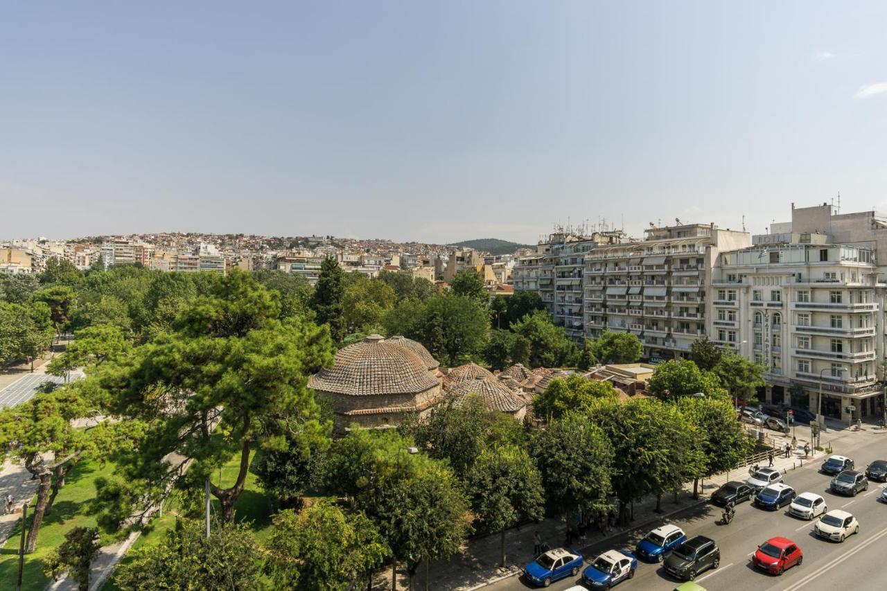 C.4 Red Rose #colony_central_apartment Thessalonique